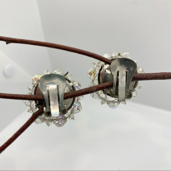 AURORA Borealis Clear Crystal Beaded Cluster Clip-On Vintage Earrings - Picture 5 of 9
